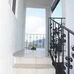 Lacivert Boutique 4* السليمية