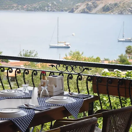 Lacivert Boutique Selimiye