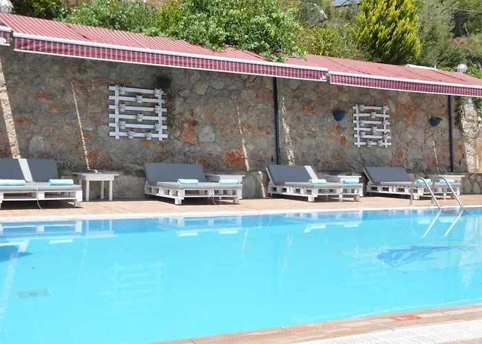Lacivert Boutique 4* Селемие