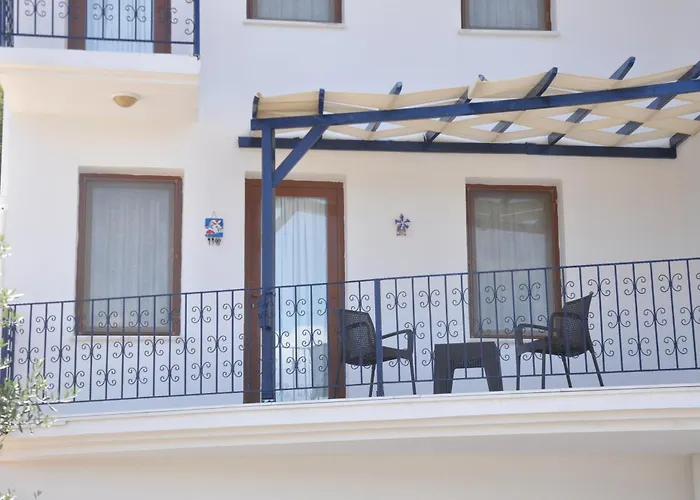 Lacivert Boutique Апарт-отель 4*