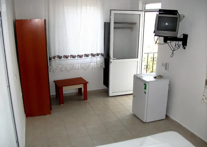 Lacivert Boutique 4*