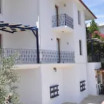 Lacivert Boutique Ξενοδοχείο με διαμερίσματα 4*