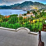 Lacivert Boutique Ξενοδοχείο με διαμερίσματα 4*